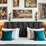 מלון Indigo - Old Town By Ihg