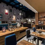 מלון Indigo - Old Town By Ihg