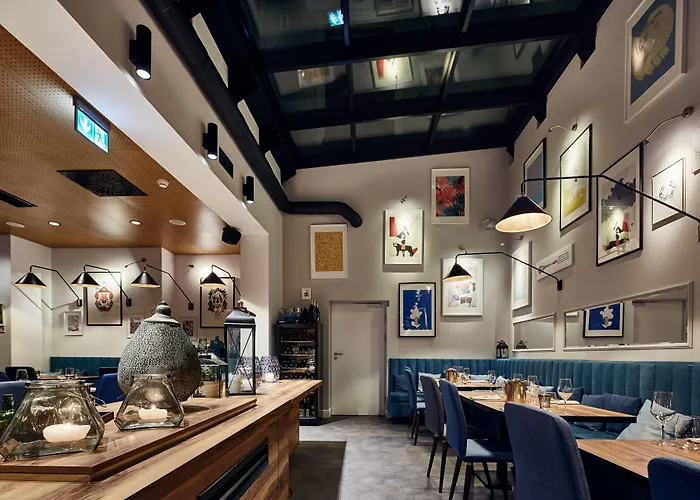 Hotel Indigo - Old Town By Ihg 4*