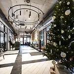 Hotel Indigo - Old Town By Ihg 4*