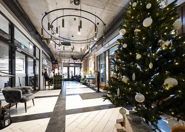 Hotel Indigo - Old Town By Ihg 4*