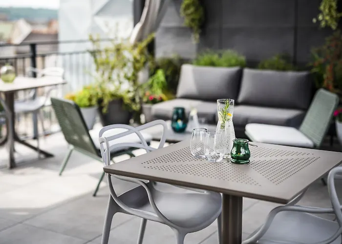 Hotel Indigo - Old Town By Ihg 4*