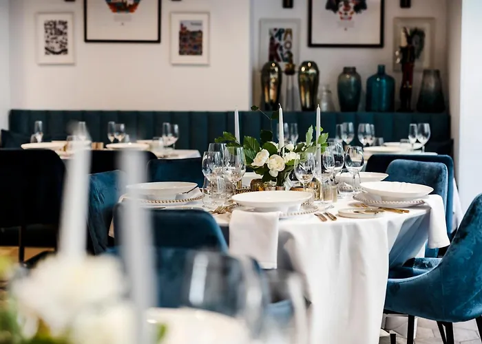 Hotel Indigo - Old Town 4*